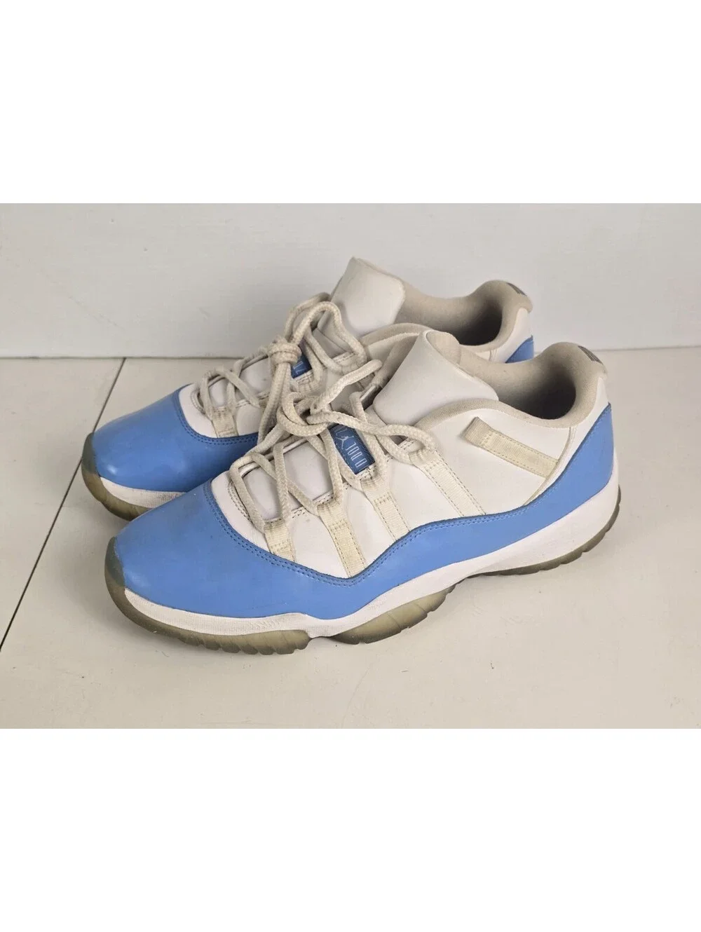 Air Jordan 11 Low University Blue White Men's Basketball Shoes Size 10.5 Used